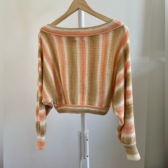 Urban Outfitters Cropped Striped Sweater - Picture 4 of 4